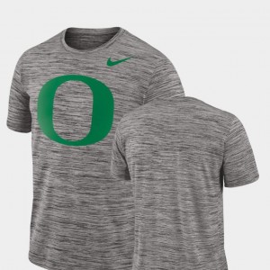 Charcoal Performance For Men College T-Shirt 2018 Player Travel Legend Oregon Duck